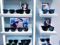 -潘多拉眼镜·蔡司依视路明月(潘家园店)