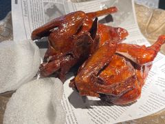 -蝴蝶里·粤菜·点心(滨江龙湖店)