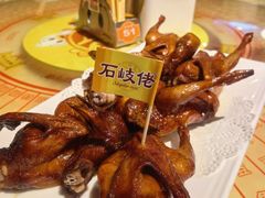 驰名石岐乳鸽-石岐佬中山菜馆(张溪店)