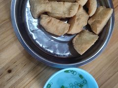 炸豆干-正宗棉湖甜汤春卷店