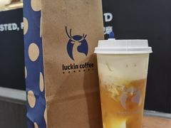 -瑞幸咖啡(凯德龙之梦莘庄店)