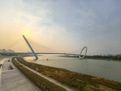 -南京眼步行桥