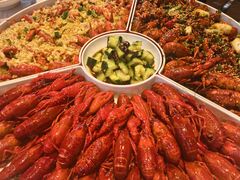 -肥肥虾庄·金牌油焖大虾(汉街SKP店)