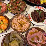 今年暑假火出天际的重庆老火锅|通天排队你敢信？