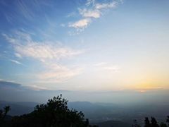 -鬼笑石后山停车场