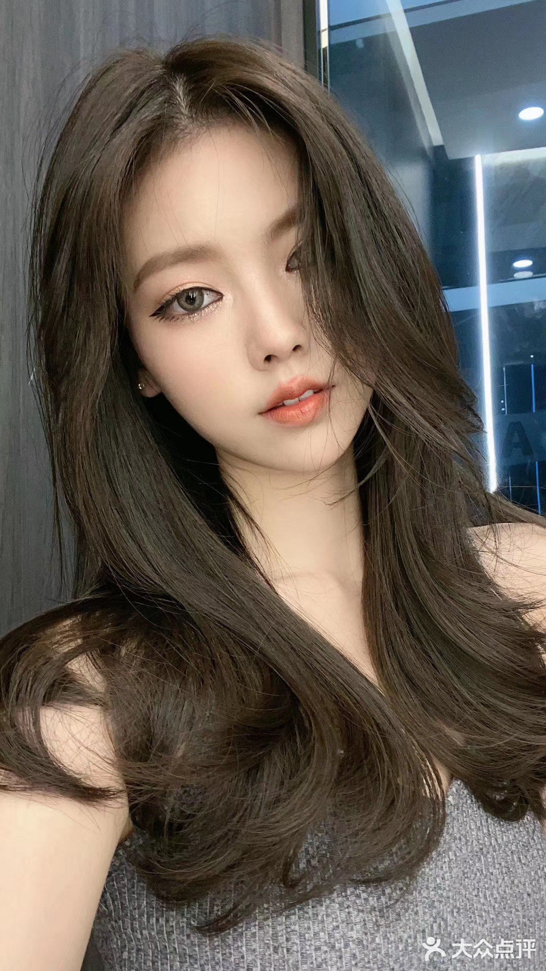 那青灰棕与鱼尾汤就是绝配