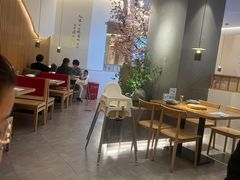 -蜜桃餐厅·伴山(海岸城店)