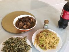 -何适山庄 ·可团建(水长城P2停车场店)