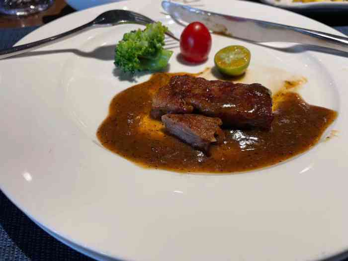 灰鲨私享餐厅(白土坝路店)-"没怎么拍照片 看一下环境就好 [薄荷].