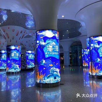 无锡一个很重要的地铁站了,位于市中心,也是倒车的一个