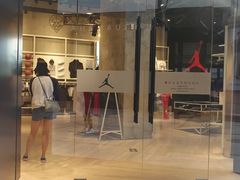 -Air Jordan(世贸天阶店)