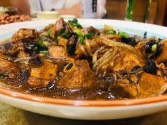 东北小鸡炖蘑菇-东北农家小院(定西路店)