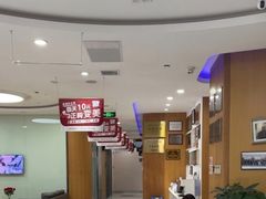 -雅悦齿科(顾村公园店)