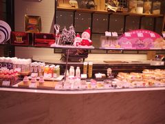 自助取餐区-巴黎贝甜·生日蛋糕(环球中心店)