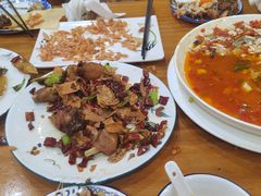 -美顺香食府鱼头老店(雪野湖店)