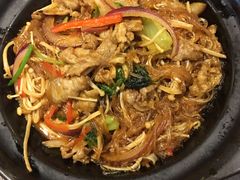 金针菇粉丝肥牛煲-有璟阁港式餐厅(国贸商城店)