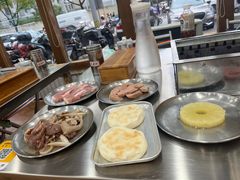 -牛信亭韩国料理·炭火烤肉(紫藤路店)