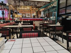 -肥汁米蘭香港米线(长宁来福士店)