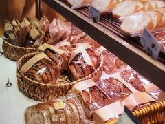 -巴黎贝甜(大宁国际商业广场店)