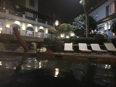 -芭东小镇温泉