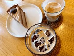 -In Cafe隐食研室