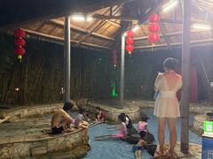 -森波拉火山温泉