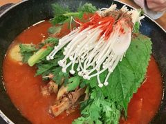 -喇喇排骨火锅·传统韩式脊骨汤(望京西园总店)