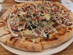 火腿蘑菇披萨-城市大道红炉披萨烘焙坊