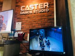 -CASTER跳舞俱乐部