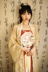 -一揽芳华汉服旗袍体验馆(拙政园店)