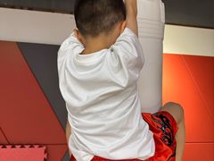 -英派斯健身旗舰店(海信国际中心馆)