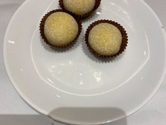 酸奶糯米糍-万龙洲海鲜(大兴绿地缤纷城店)