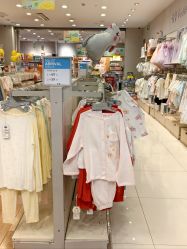 -乐友孕婴童(勒泰中心店)