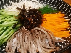 鸡枞凉拌米线-云水瑶意境云南菜(柏威年购物中心店)