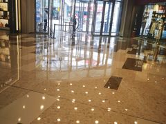 -M Stand(杭州萧山万象汇店)