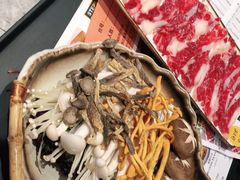 -牛人日志·鲜牛肉骨汤火锅(万科里瑧店)