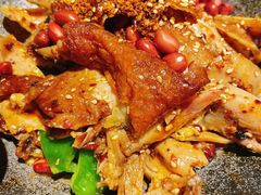 手撕扁担鸡-吃饭皇帝大土家民族菜(正大广场店)