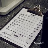 这是集街舞房和咖啡一体的店