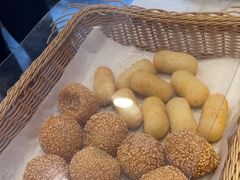 -不二心·鲜肉大包·海胆小笼汤包(二七广场店)