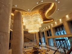 -广州万富希尔顿酒店·感趣自助餐厅·金秋蟹宴生蚝海鲜刺身