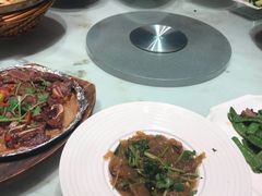 -梁家大院•农家菜(昆山会展中心店)