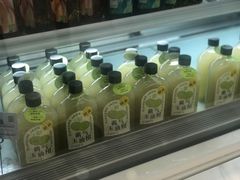 -奈雪的茶(湖滨银泰in77C区PRO店)