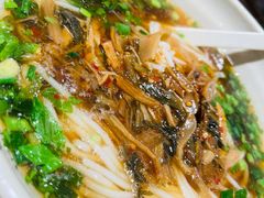 -湘人龙记老长沙米粉(鸟巢店)