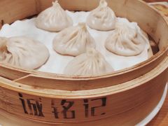 -诚铭记·虾仁汤包·成都小吃(融创店)