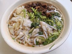 -花溪王记牛肉粉(四季花溪商场店)