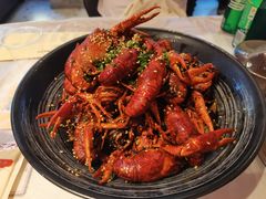 -肥肥虾庄·金牌油焖大虾(首义路店)