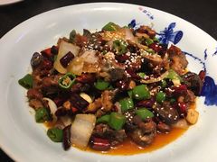 -万重锦·人文川菜馆(骡马市店)