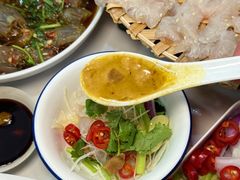 -官塘陈记鱼生·潮汕砂锅粥·牛肉火锅(潮枫路总店)