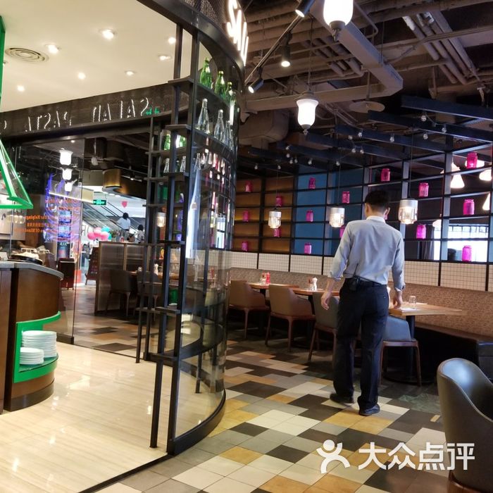 纽约客美式餐厅