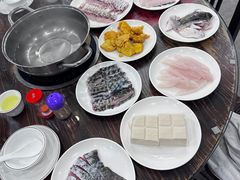 -正能量脆肉鲩火锅